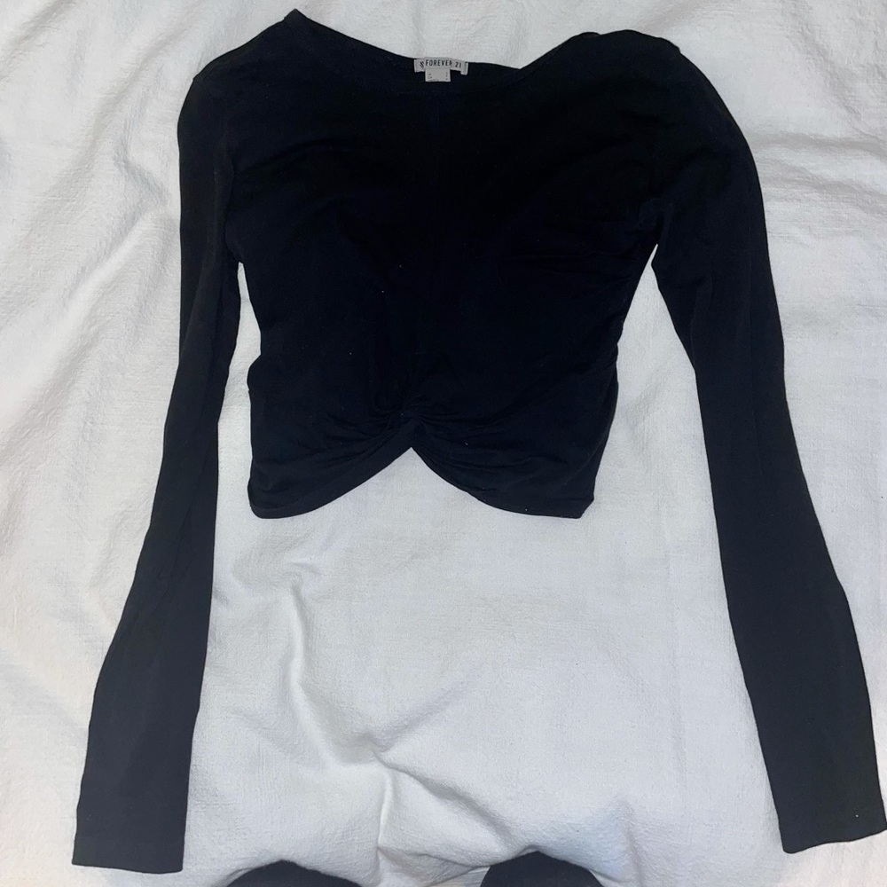Forever 21 black long sleeve crop top - size small